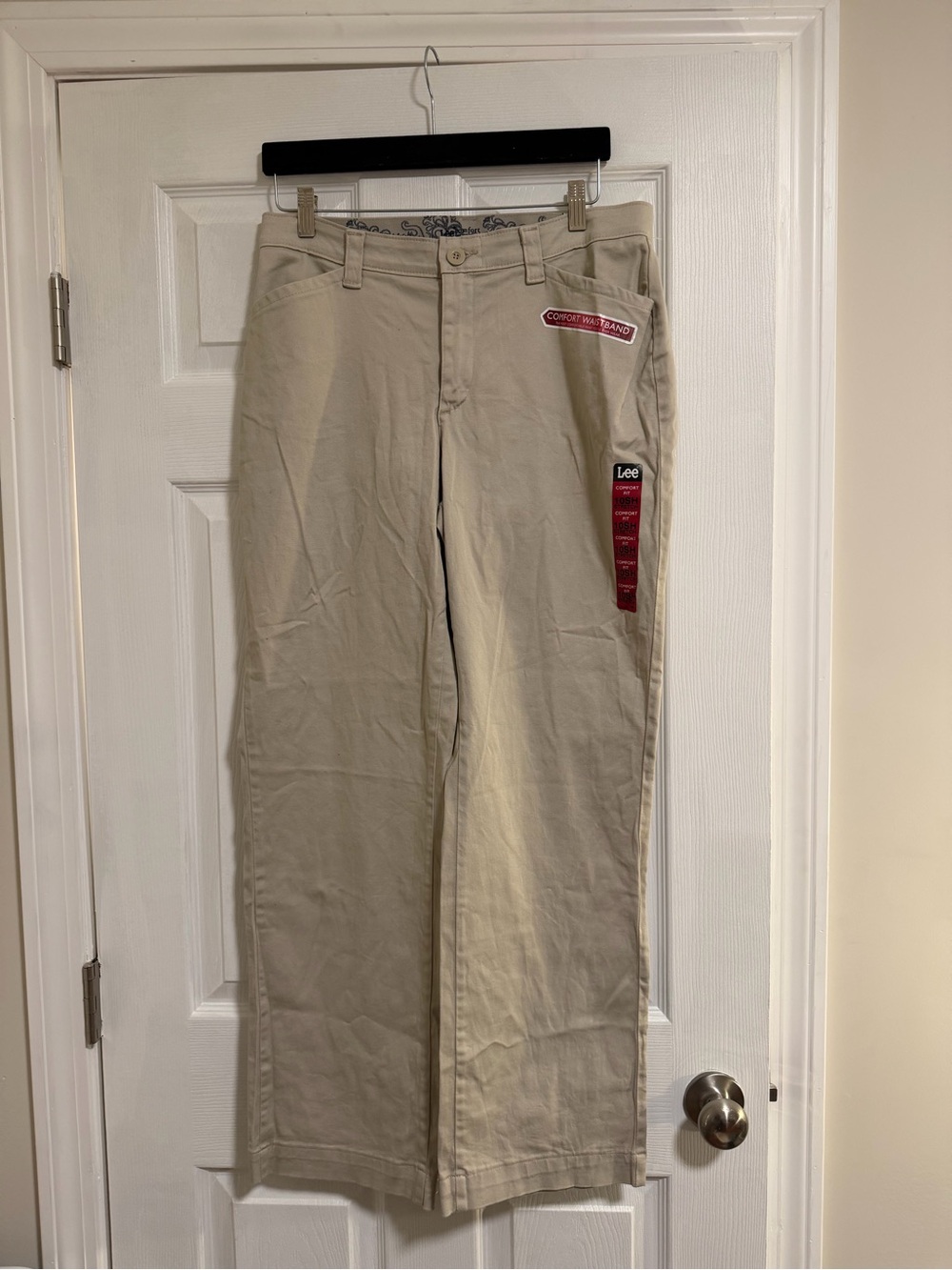 NEW Women’s Lee Wide Leg Khaki Pants - Comfort Waistband - Size 10 Short